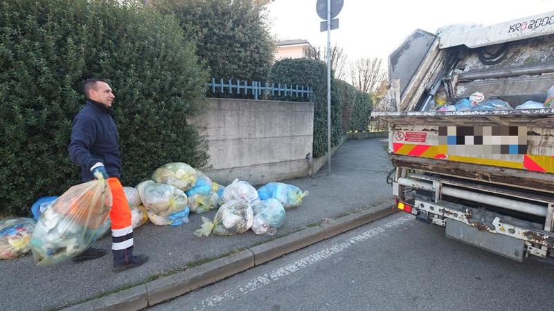 Per i rifiuti un mercoledì nero: sciopero in vista, niente raccolta