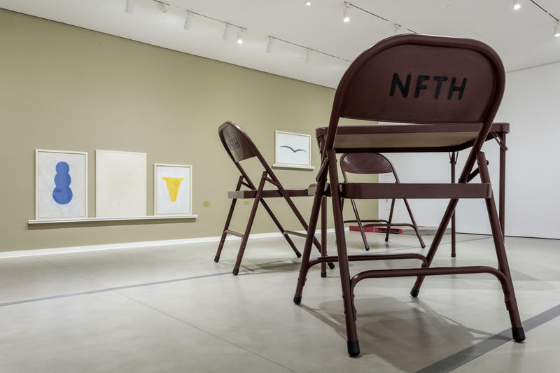 Robert Therrien’s Ordinary Uncanny at the Broad in L.A. Robert Therrien’s Ordinary Uncanny at the Broad in L.A.