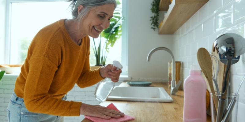 Frugal people share 15 