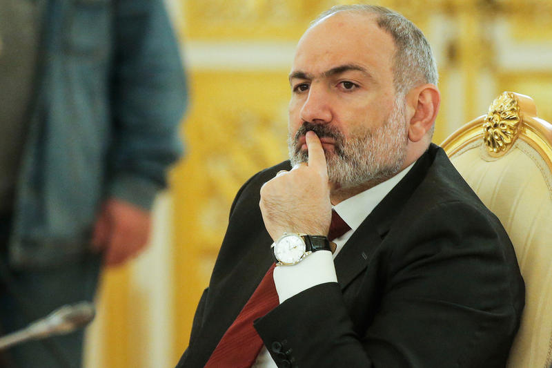 Пашинян хочет стать армянским Патриархом Никоном