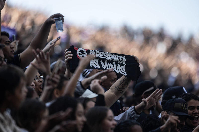Futebol e álcool: por que o 'beba com moderação' nem sempre funciona