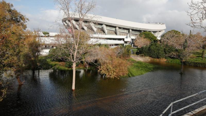 Η χώρα πλημμύρισε Η χώρα πλημμύρισε