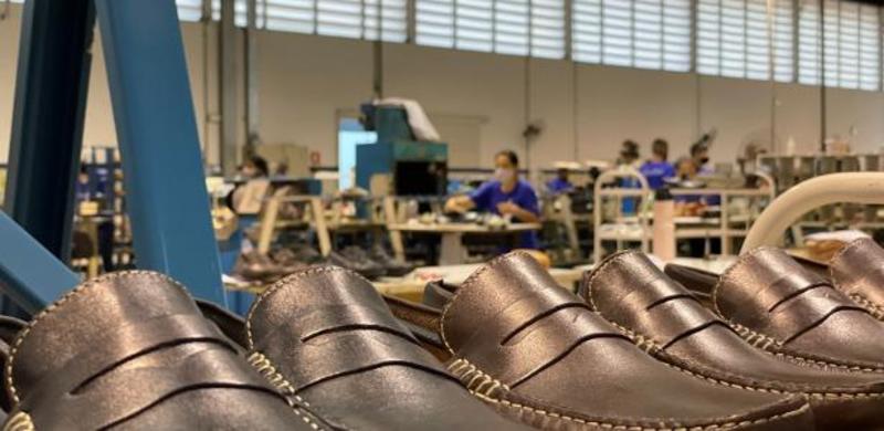 Calçados: feiras abrem novos negócios no exterior, mas tarifaço ainda dói