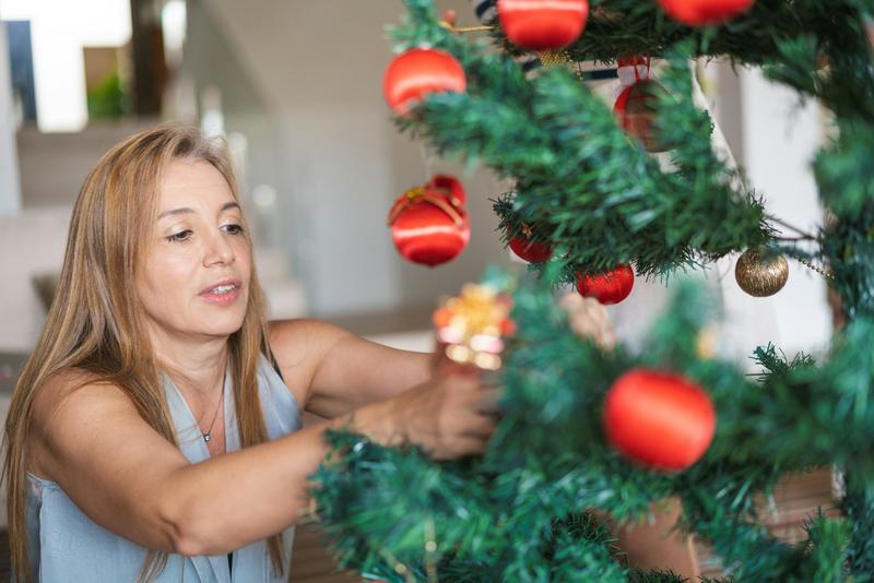 How to get through the festive season when you’re estranged from your parents