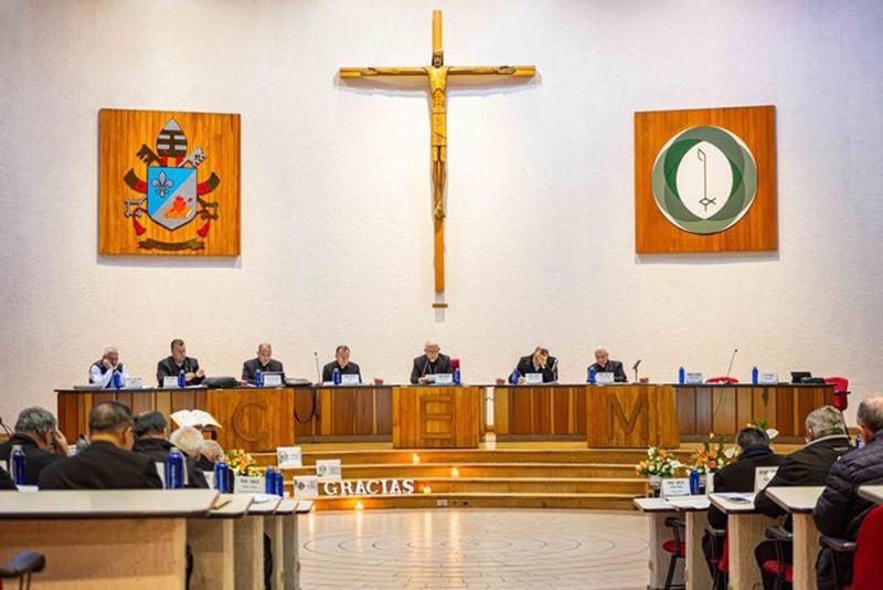 Obispos falsificando la historia