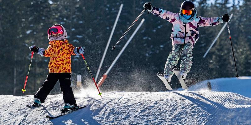 Wie wichtig sind Schulskikurse für alle? Ein Pro & Kontra