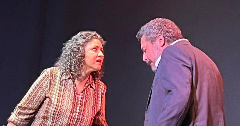 Un asomo al interior