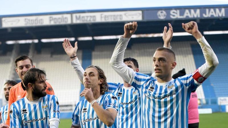 Spal, il cammino delle altre. Anche la Lucchese è in testa ma non domina. Taranto addirittura terzo