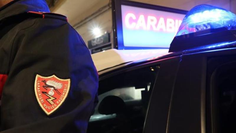 Infermiere sevizia la compagna col bisturi, la narcotizza e tenta di strangolarla: arrestato Infermiere sevizia la compagna col bisturi, la narcotizza e tenta di strangolarla: arrestato