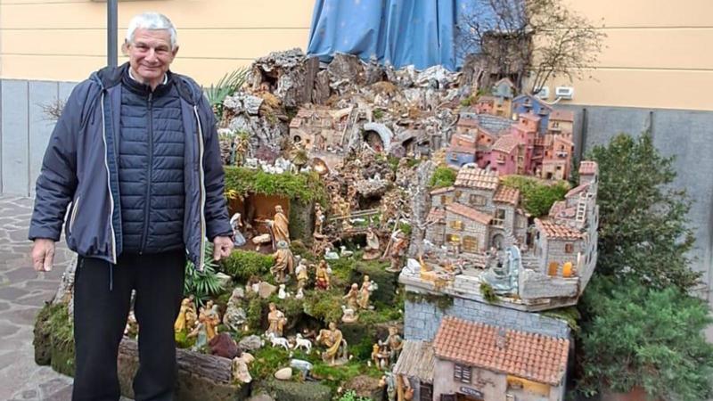 Il presepe di via Azzurra è un museo all’aperto: compie 40 anni e riapre al pubblico. Il dottor Chimienti: “L’emozione ci fa tornare bambini”