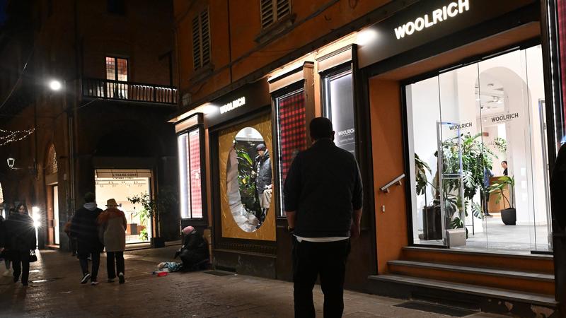 Woolrich, lettera al veleno dei dipendenti: “Ascoltateci, abbiamo tenuto in piedi l’azienda” Woolrich, lettera al veleno dei dipendenti: “Ascoltateci, abbiamo tenuto in piedi l’azienda”