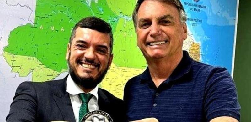 Clã Bolsonaro indicou amigo como vice de Bacellar ao governo do RJ em 2026