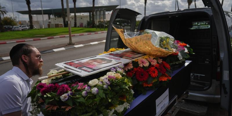 Israel nimmt Abschied von Sudthisak Rinthalak Israel nimmt Abschied von Sudthisak Rinthalak