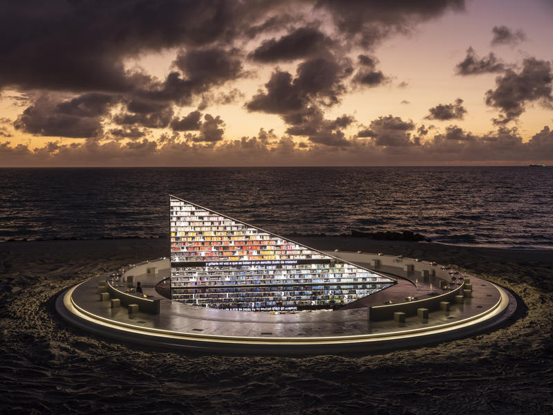 Es Devlin’s ‘Library of Us’ Was the Rare Miami Art Week Spectacle That Invited Quiet Contemplation Es Devlin’s ‘Library of Us’ Was the Rare Miami Art Week Spectacle That Invited Quiet Contemplation