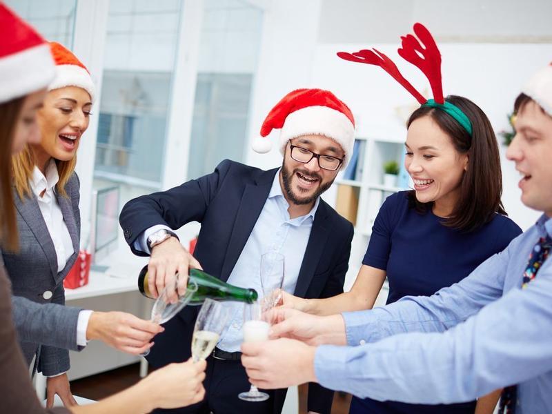 Howard Levitt: A sobering reminder of the risks of holiday office parties