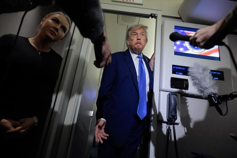 Trump Aides Desperately Want Him to Stop Blaming Biden All the Time