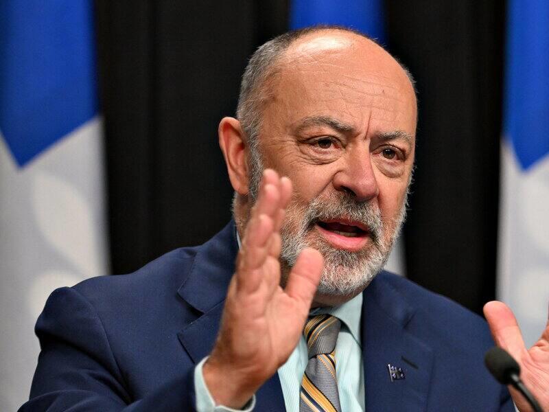 Québec réformera la réforme, sans le ministre Dubé