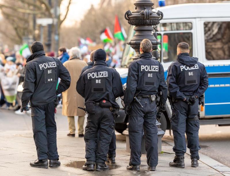 Polizeigesetz: Berliner Senat treibt Massenüberwachung voran