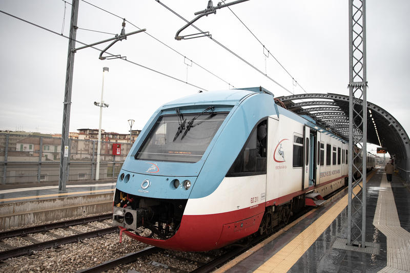 Cede ancora la massicciata, in mattinata stop ai treni tra Corato e Ruvo. Circolazione ripresa alle 14