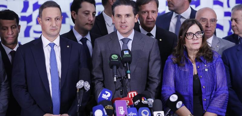 Com PL da dosimetria Motta paga preço da candidatura de Flávio para Tarcísio