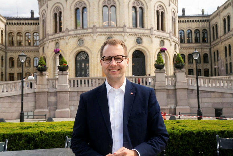 Eldreløftet – fordi fellesskap ikke har aldersgrense Eldreløftet – fordi fellesskap ikke har aldersgrense