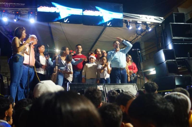 En Sabana de Mendoza fue exitoso el encendido de las luces de Navidad