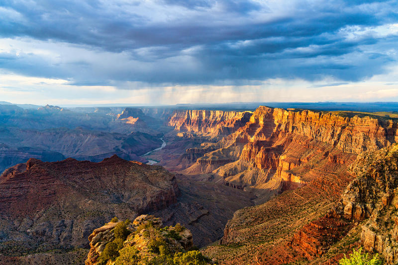 Grand Canyon overnight stays in limbo as closures continue