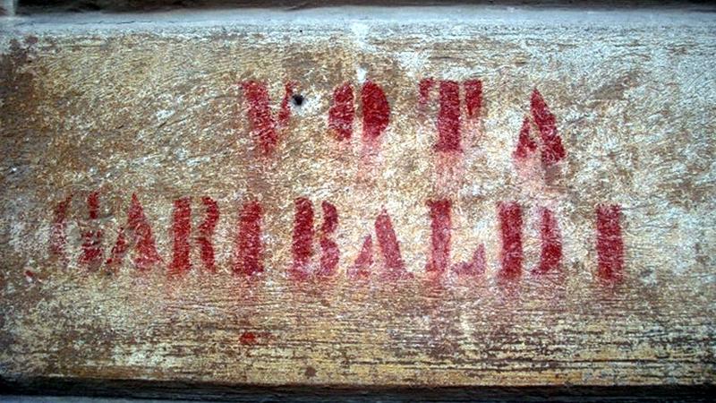 Calolziocorte, scritta ‘Vota Garibaldi’ risalente alle elezioni del ’48 rischia di sparire: “Patrimonio storico, va tutelata” Calolziocorte, scritta ‘Vota Garibaldi’ risalente alle elezioni del ’48 rischia di sparire: “Patrimonio storico, va tutelata”