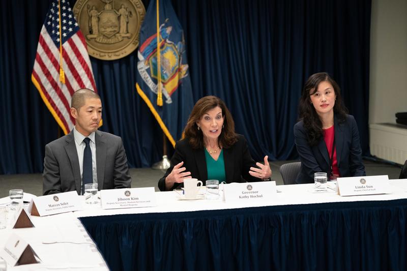 Michael Goodwin: ‘Obedient’ NY Gov. Kathy Hochul lacking in confidence to lead and passes the buck on big decisions Michael Goodwin: ‘Obedient’ NY Gov. Kathy Hochul lacking in confidence to lead and passes the buck on big decisions