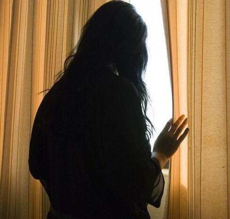 Ferrara, immagini intime sui social a relazione finita: «Ha distrutto la mia vita» Ferrara, immagini intime sui social a relazione finita: «Ha distrutto la mia vita»