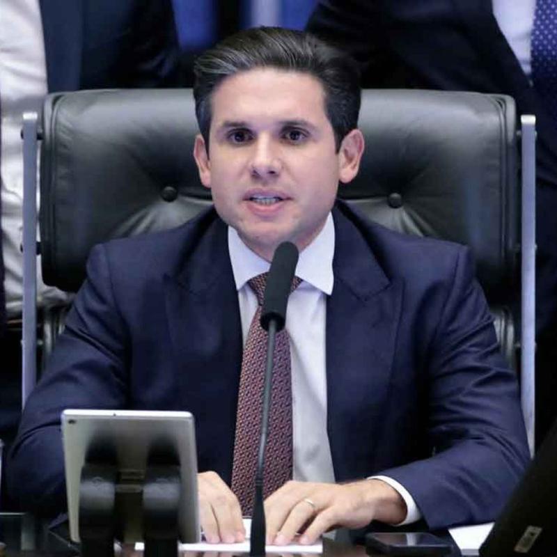 Agenda de Motta atropela governo e favorece oposição na Câmara