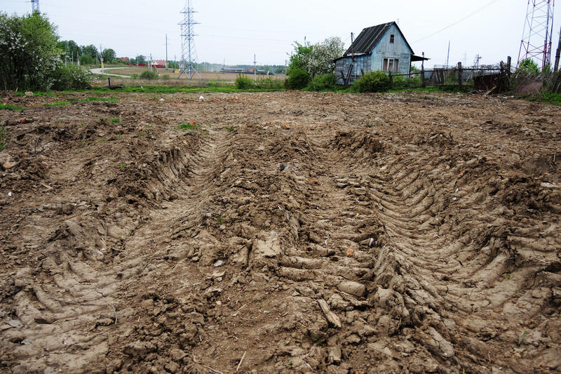 «Мы никому не нужны»: жители якутского поселка оказались в блокаде