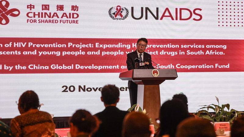 Entwicklungshilfe ohne die USA : China legt los, Europa zaudert mit sich selbst