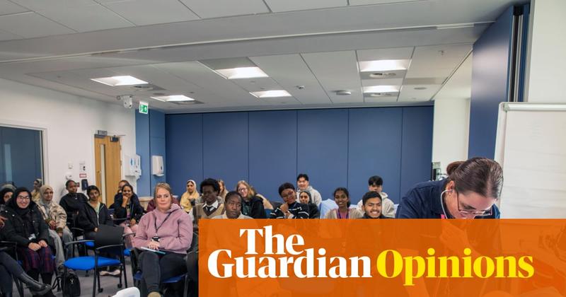 Interviewing future medical students gave me that rare thing: hope for the NHS Interviewing future medical students gave me that rare thing: hope for the NHS