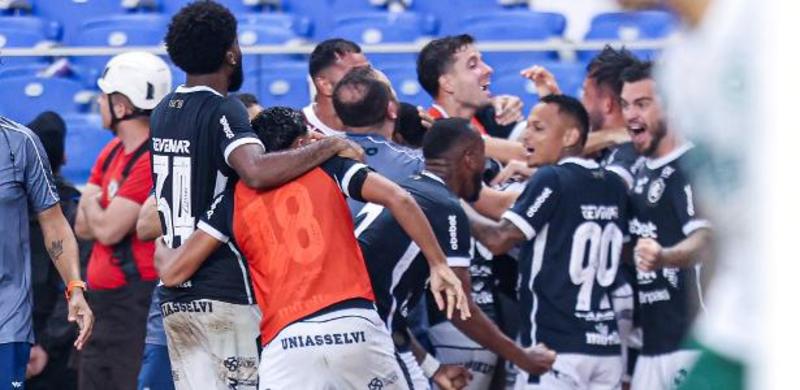 Contrato falho prevê perda de TV a clubes, e Libra vai renegociar com Globo