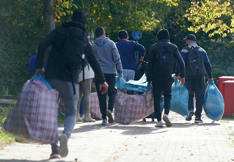 Germany’s plan to deport Syrian refugees echoes 1980s effort to repatriate Turkish guest workers