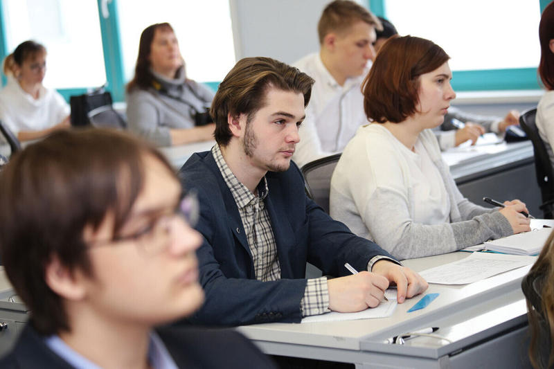 «Обломный поклеп-с!»: словесники назвали трудности детей соотечественников «Обломный поклеп-с!»: словесники назвали трудности детей соотечественников