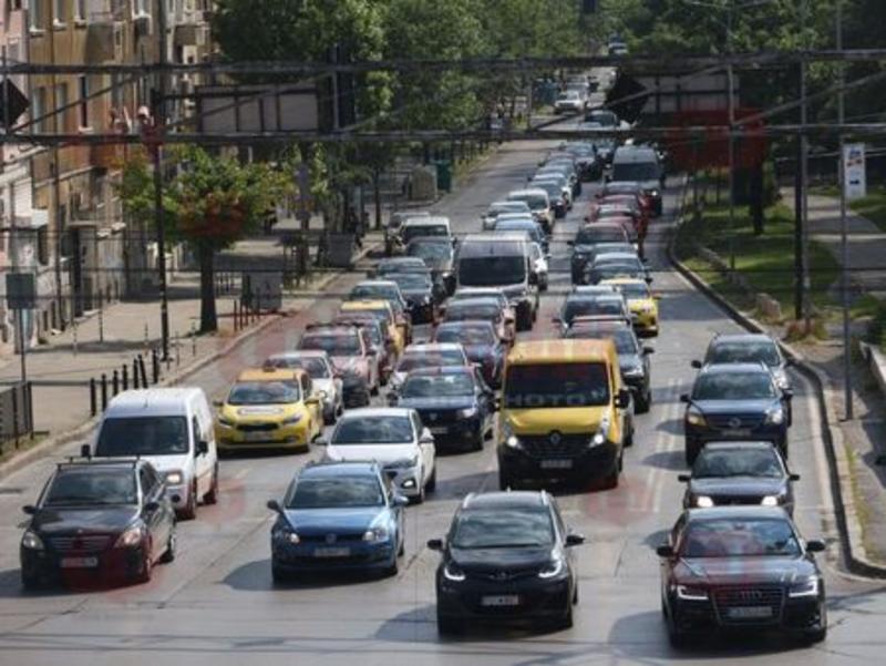 Докато световните сили строят бъдеще, Европа разглобява себе си