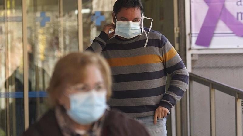 Catalunya recupera la mascarilla: 