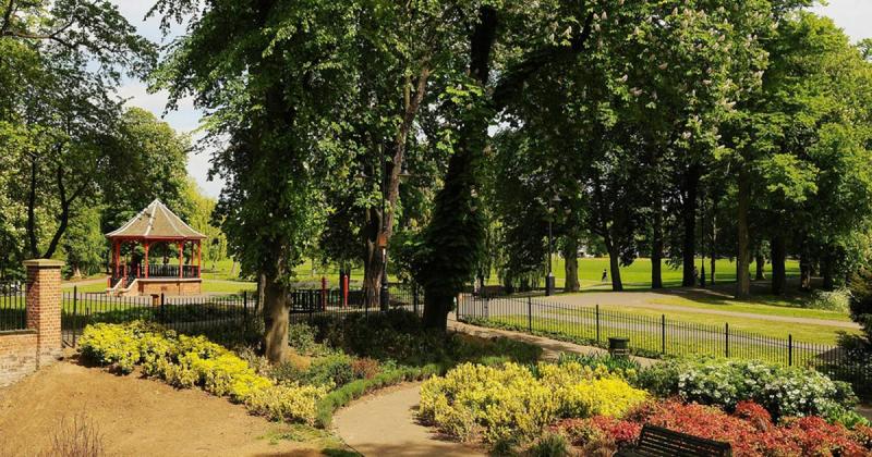 Warrant issued for arrest of man caught having sex with half-sister in Norfolk park Warrant issued for arrest of man caught having sex with half-sister in Norfolk park