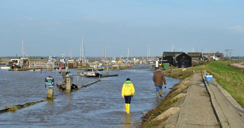 Flood alert issued with high tides impacting the coast