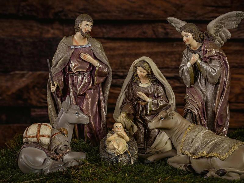 A scuola il canto di Natale in arabo, il ghanese nel presepe e Zalone: quindi, oggi…