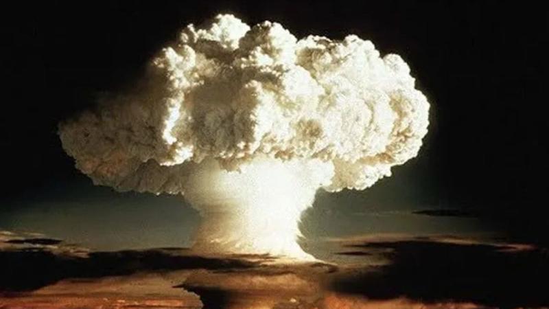 Fission & fusion Fission & fusion