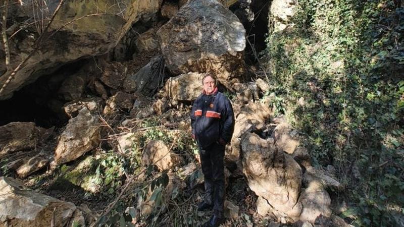 Macigni crollano sull’ingresso, la forra del Tinazzo a Castro è impraticabile