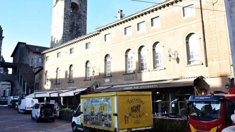 Furgoni, tramonta la Cittadella. Il Comune pensa a Colle Aperto Furgoni, tramonta la Cittadella. Il Comune pensa a Colle Aperto