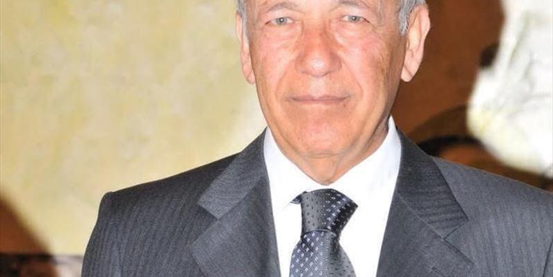 عدنان مروّة.. رمز العطاء والإنسانية عدنان مروّة.. رمز العطاء والإنسانية