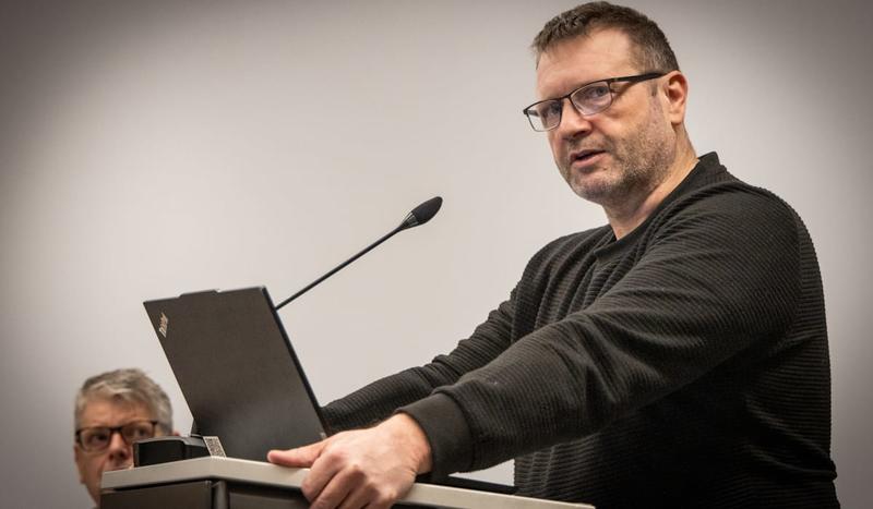 «Nåde deg om du bor i en Alver-utkant» «Nåde deg om du bor i en Alver-utkant»