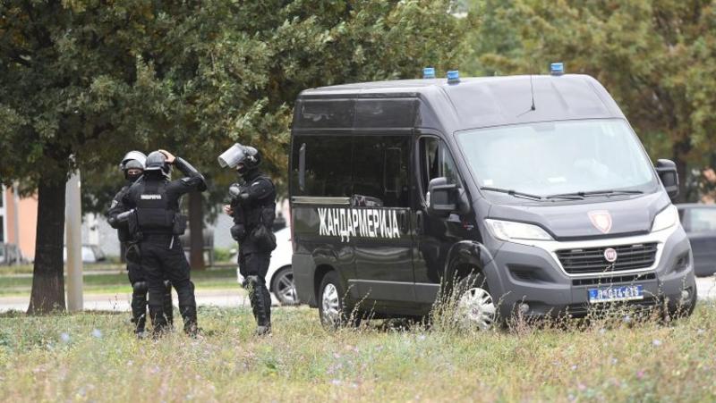 Žandarmerija je spremna i da puca Žandarmerija je spremna i da puca