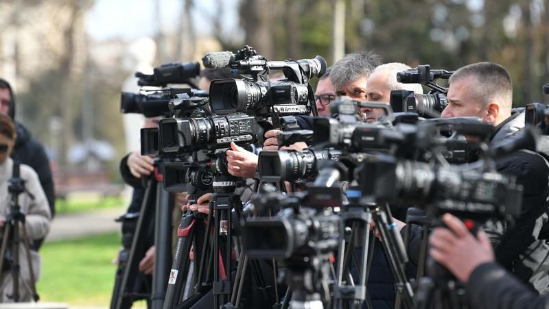 Sejfdžurnalist: Ove godine medijske slobode ugrožene na Zapadnom Balkanu, porast napada i pretnji Sejfdžurnalist: Ove godine medijske slobode ugrožene na Zapadnom Balkanu, porast napada i pretnji