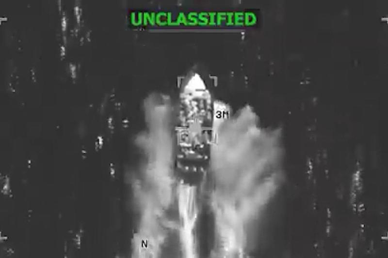 Trump: supervivientes de ataque a lancha trataron de enderezarla antes de ser ejecutados Trump: supervivientes de ataque a lancha trataron de enderezarla antes de ser ejecutados